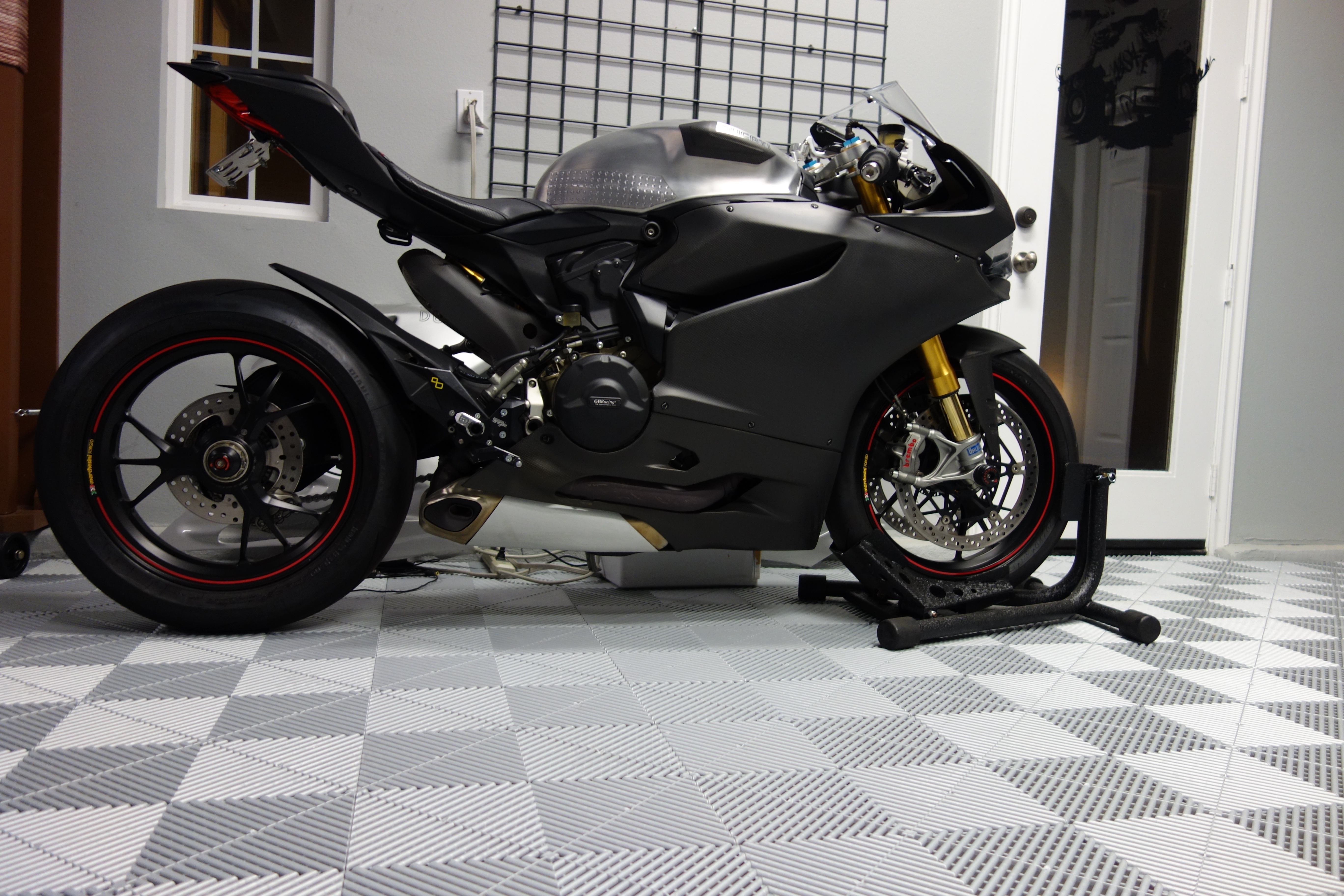 2012 Ducati Panigale 1199 photo 30